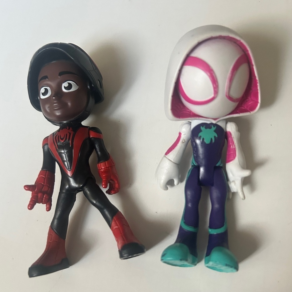 2 Spidey and His Amazing Friends Miles Morales & Ghost-Spider Gwen Figure